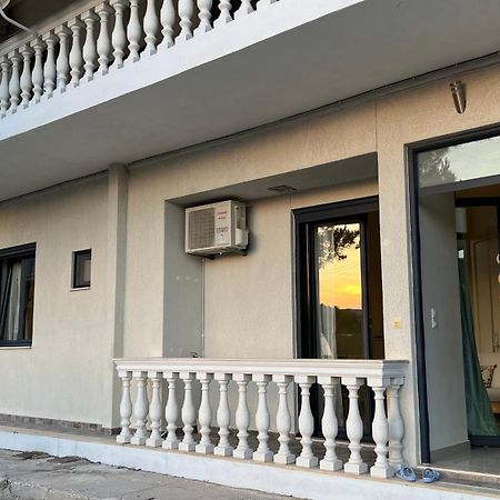 Ferienwohnung 100 Meters From The Sea Xylokastro Exterior foto
