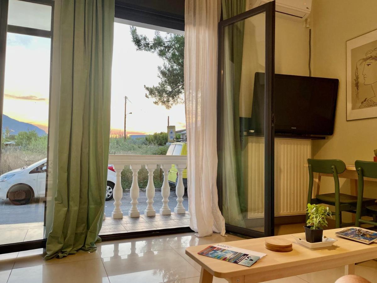 Ferienwohnung 100 Meters From The Sea Xylokastro Exterior foto